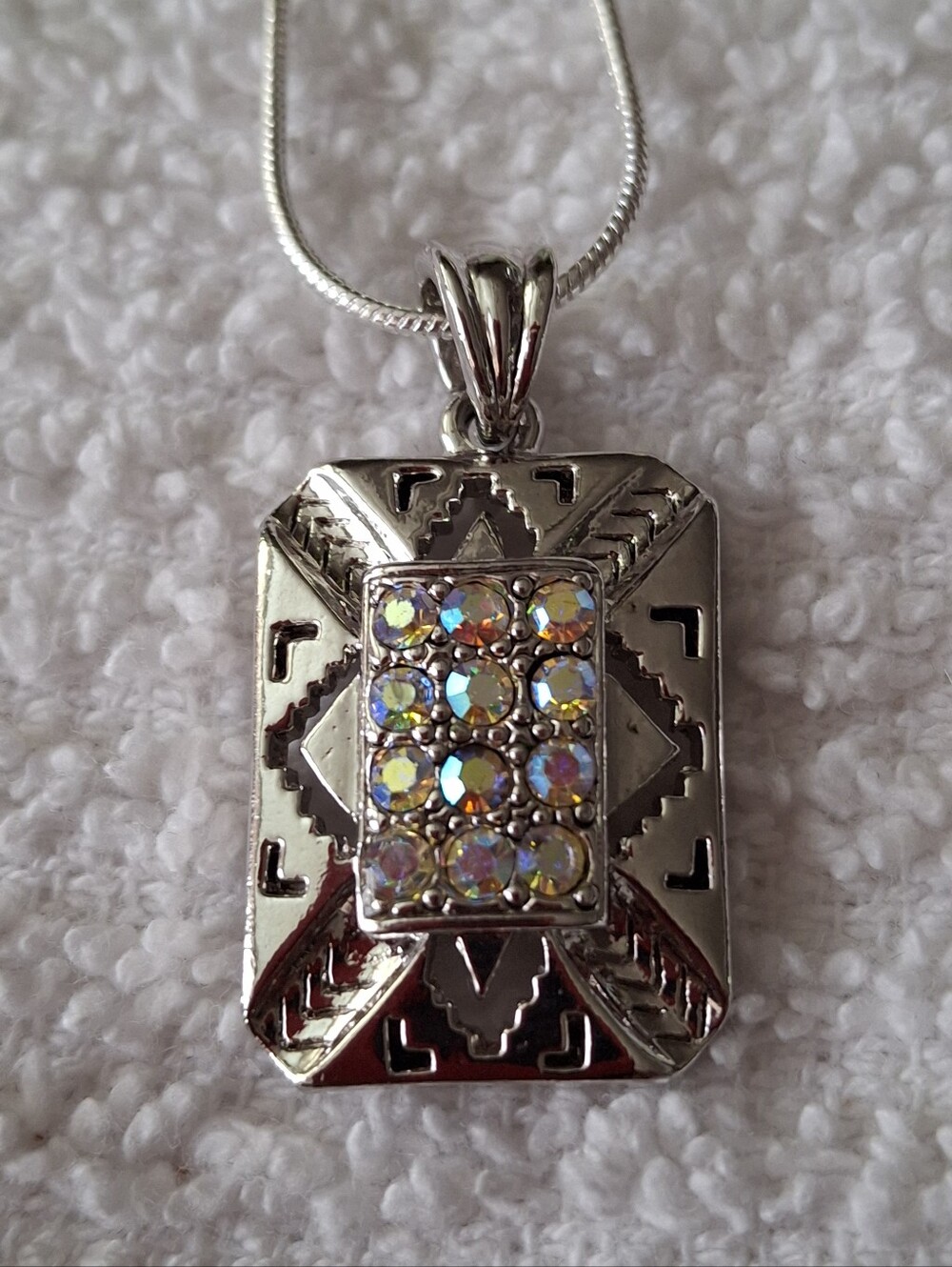Vintage Silver-Tone Rectangular Pendant 18" Necklace with Iridescent Crystals